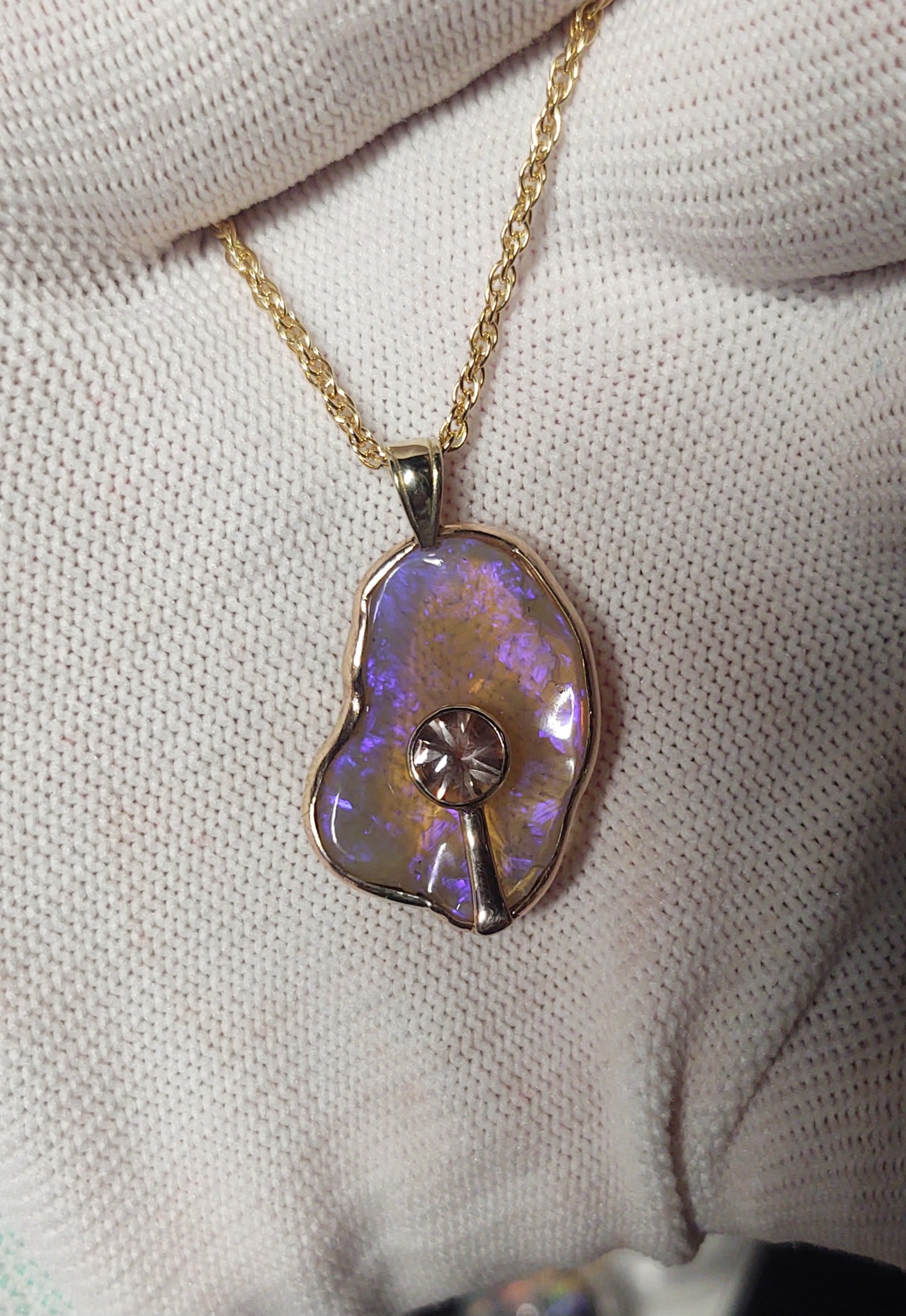 Gold chain opal pendant